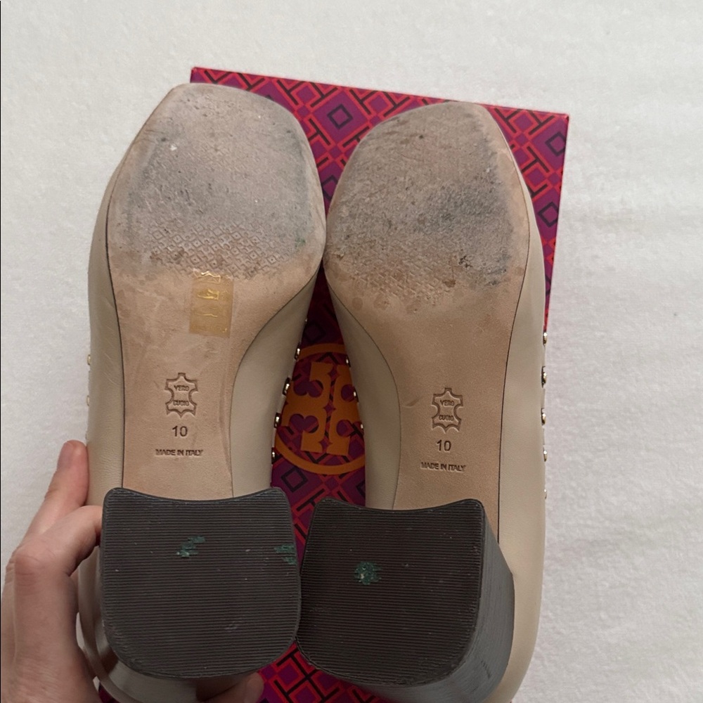 Tory Burch Cream Studded Loafers with Black Block Heel sz 10 - Picture 6 of 10